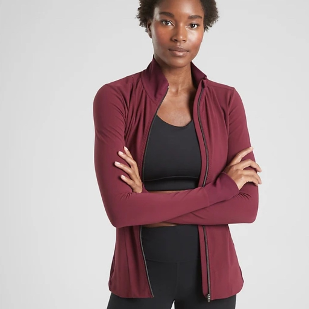 ✨Athleta Shanti Salutation Jacket In POWERVITA™ size S Dark Garnet